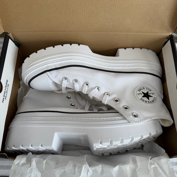 Converse NEW Women's Chuck Taylor All Star Lugged Platform Hi Top Shoe Size 10 - Picture 10 of 10